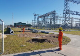 Verticalización de estructuras LAT 132kV - ET 500kV Paraná(2)